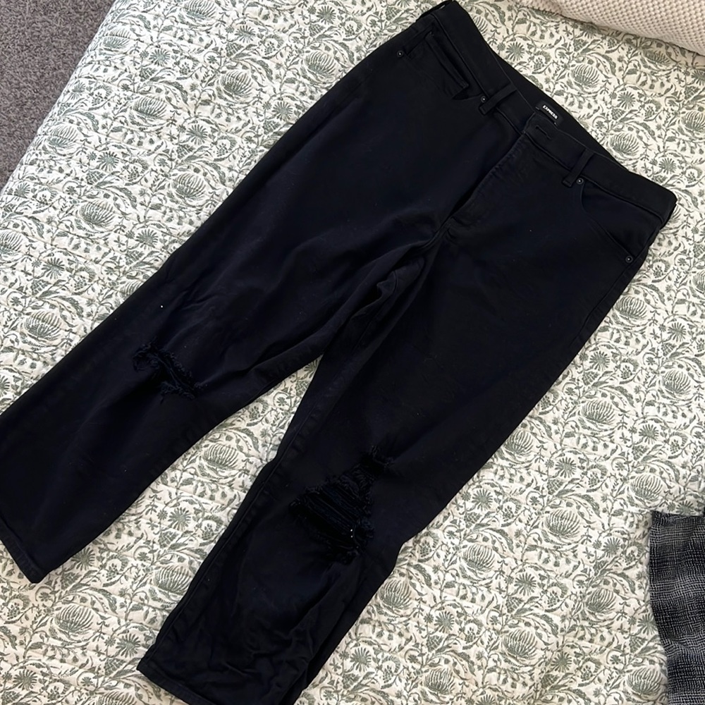 Express Super High Rise Mom Jean